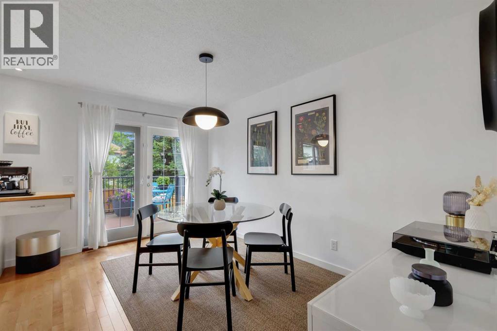 81 Strathcona Crescent SW, Calgary, Alberta  T3H 1K9 - Photo 6 - A2322292