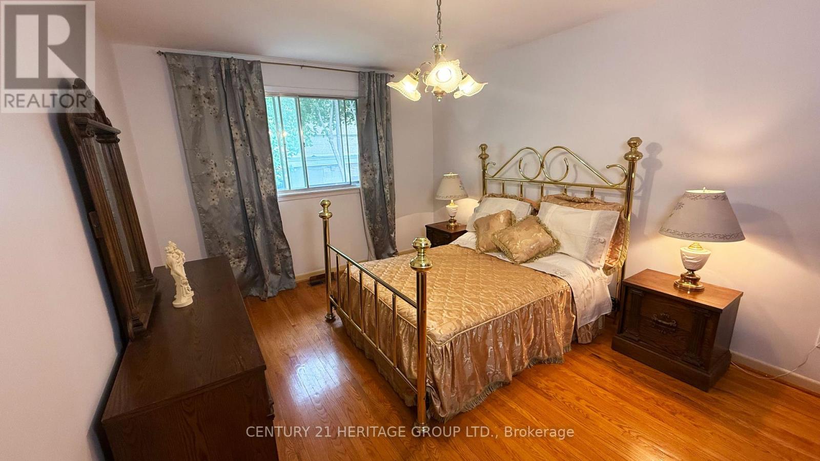 37 Gambello Crescent, Toronto, Ontario  M3J 1W2 - Photo 8 - W13469562