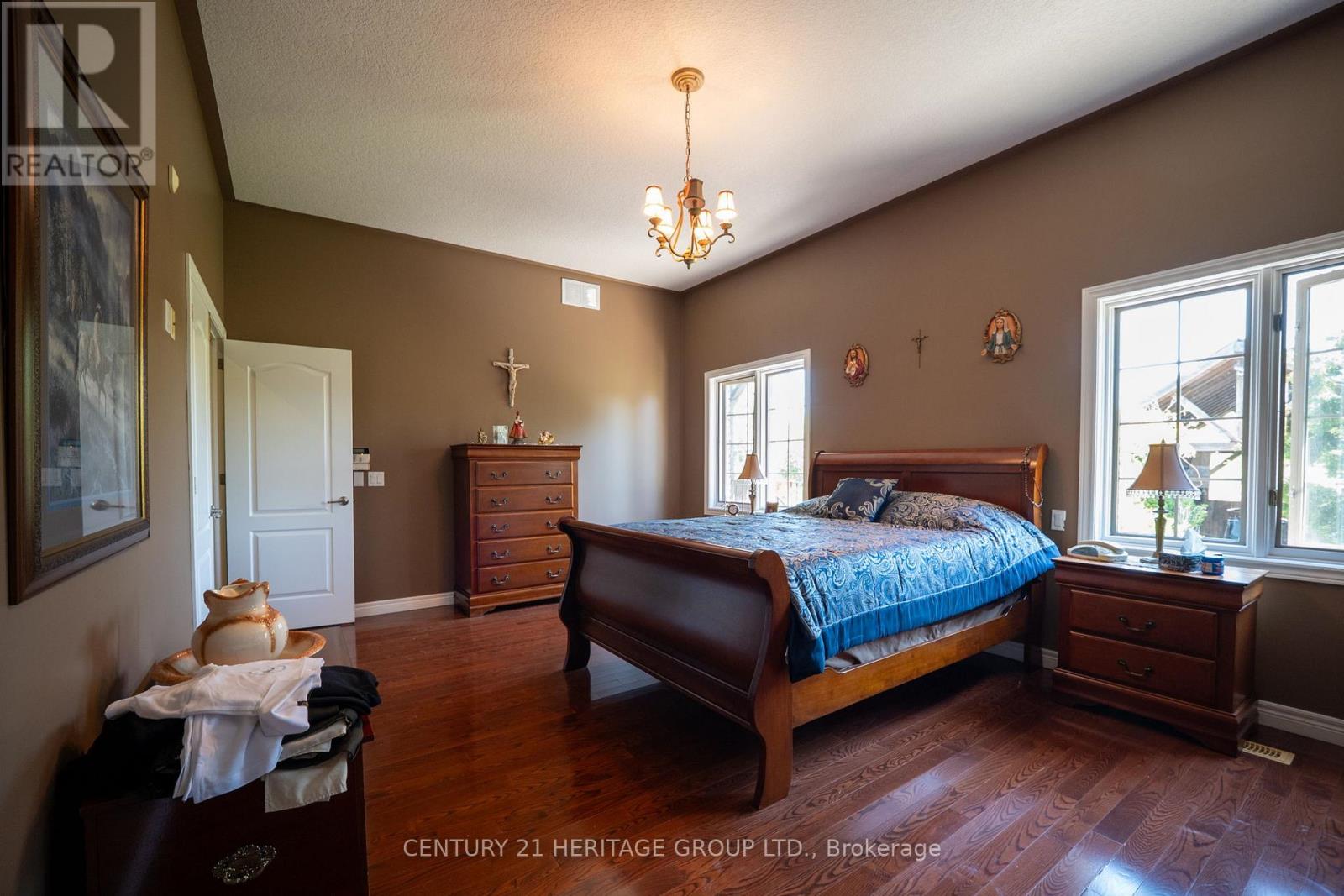 1945 Abingdon Road, West Lincoln, Ontario L0R 1E0 - Photo 24 - X13470110