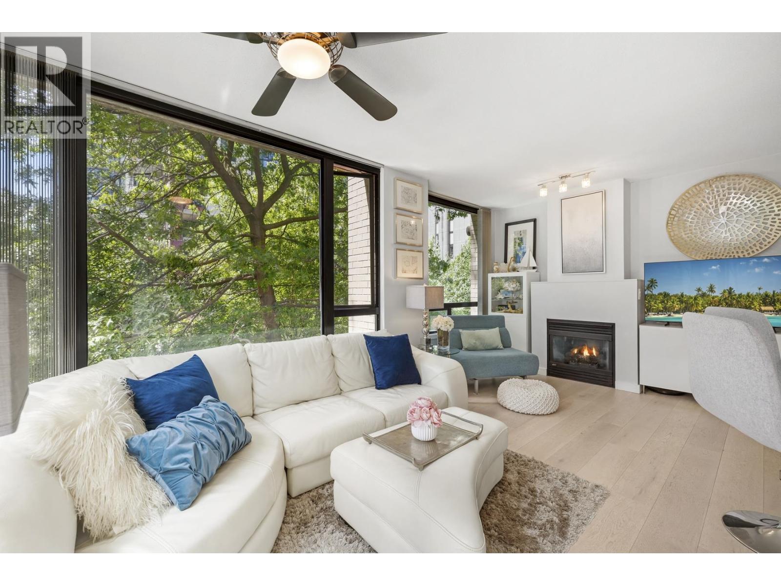 304 1003 BURNABY STREET
