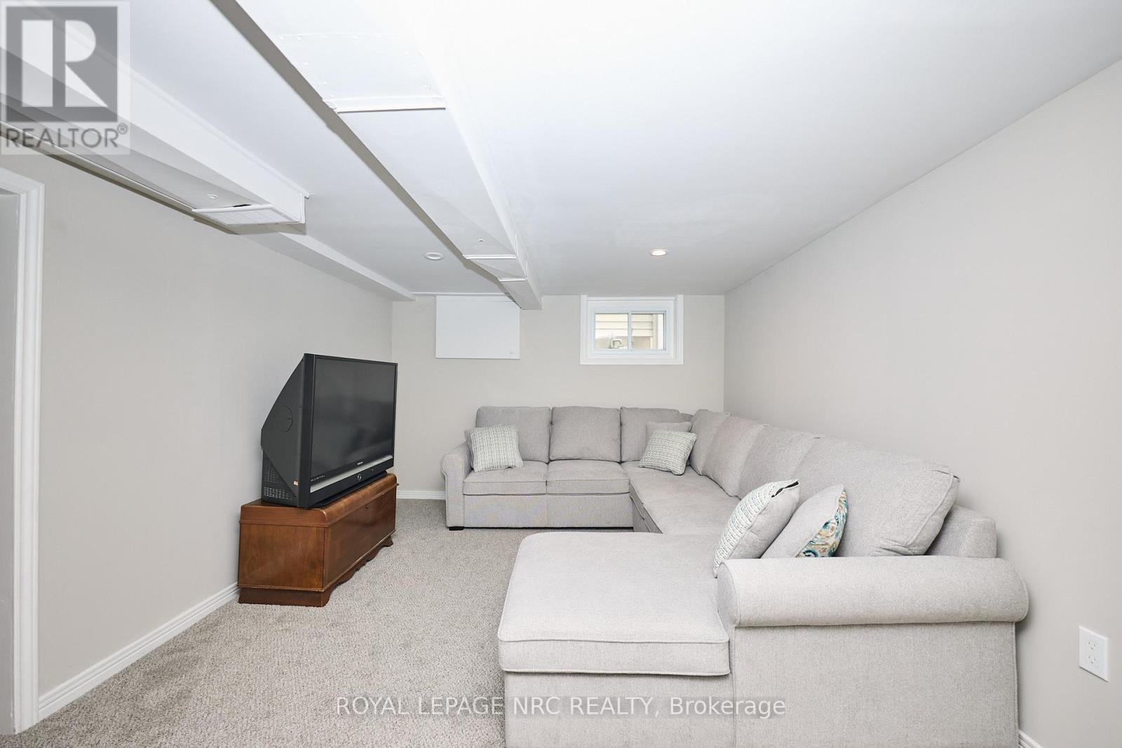 5916 Carman Street, Niagara Falls, Ontario  L2J 1S1 - Photo 37 - X13470096