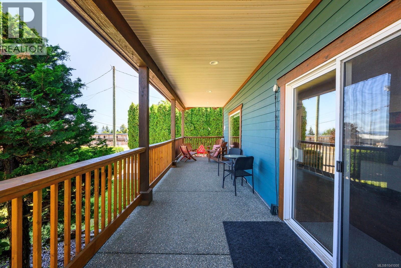 297 Rodello St, Comox, British Columbia  V9M 1E2 - Photo 16 - 1041008