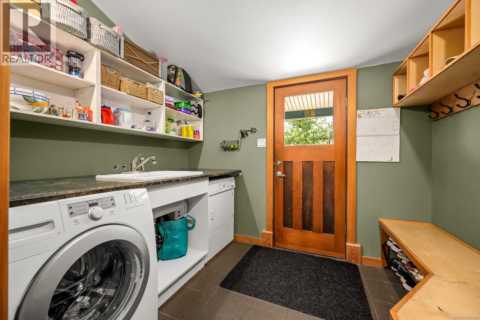 297 Rodello St, Comox, British Columbia  V9M 1E2 - Photo 49 - 1041008