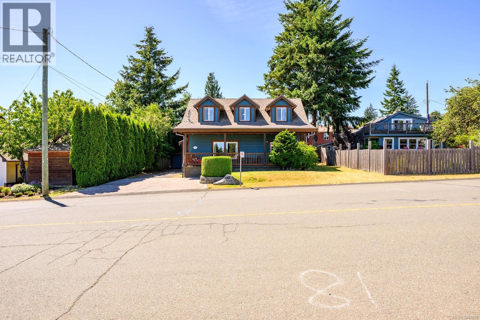 297 Rodello St, Comox, British Columbia  V9M 1E2 - Photo 59 - 1041008