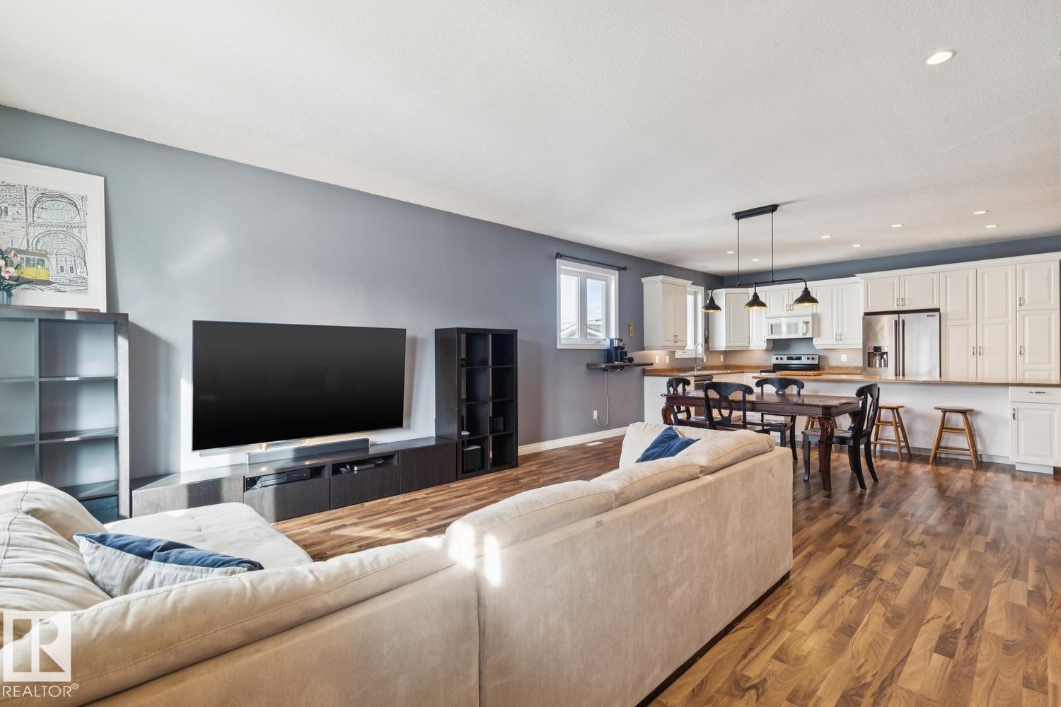 11118 72 Av Nw, Edmonton, Alberta  T6G 0B2 - Photo 2 - E4494837
