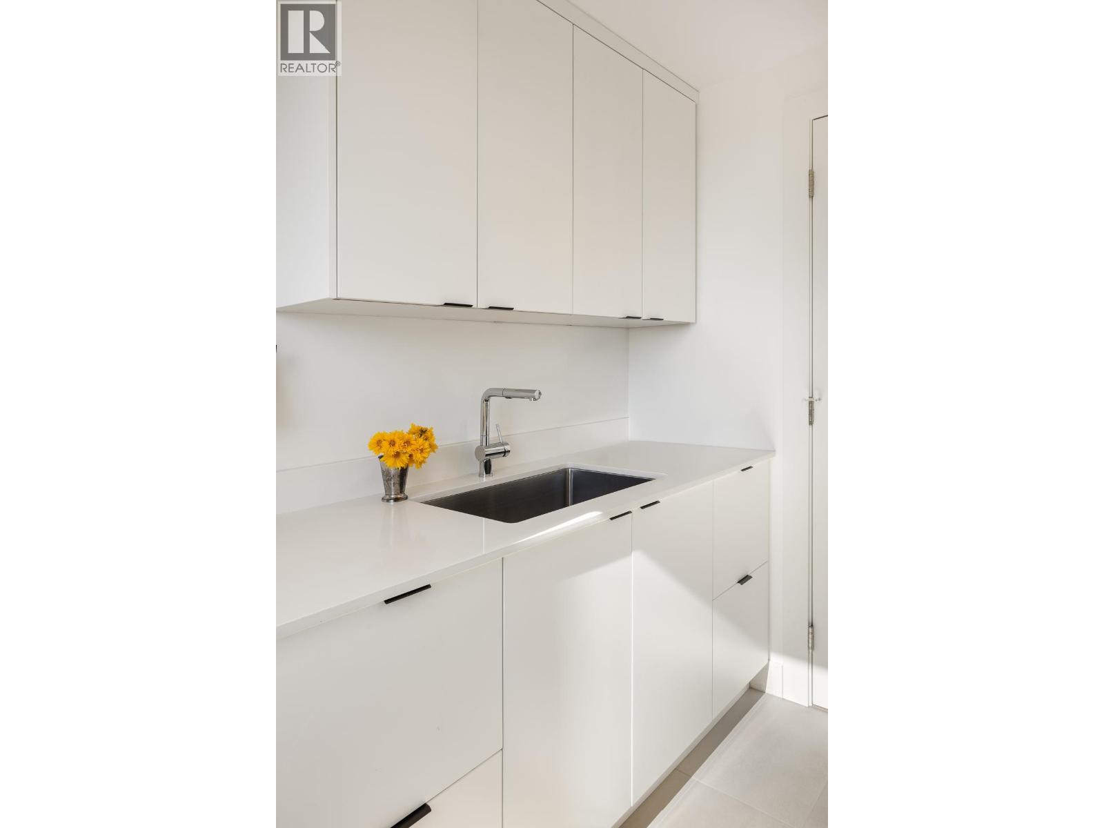 452 E 4th Street, North Vancouver, British Columbia V7L 1J5 - Photo 24 - R3138075