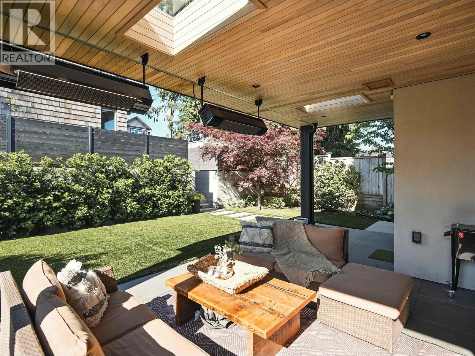 452 E 4th Street, North Vancouver, British Columbia V7L 1J5 - Photo 26 - R3138075