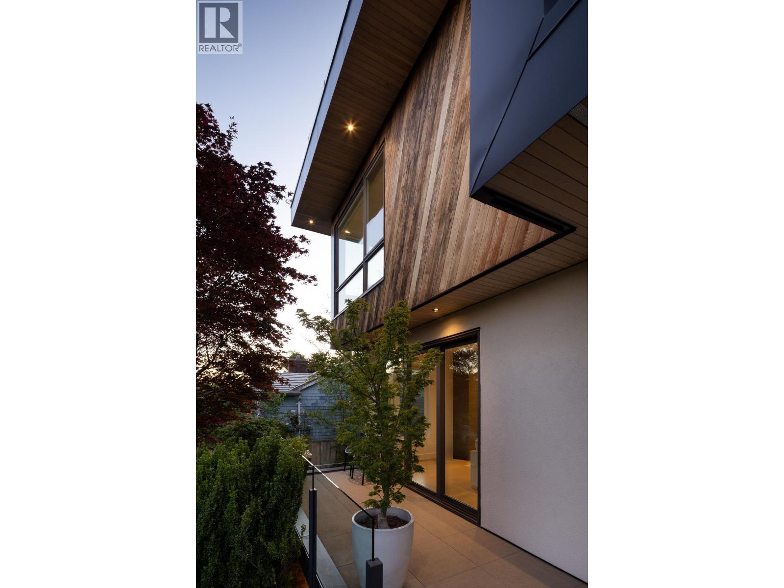 452 E 4th Street, North Vancouver, British Columbia V7L 1J5 - Photo 28 - R3138075