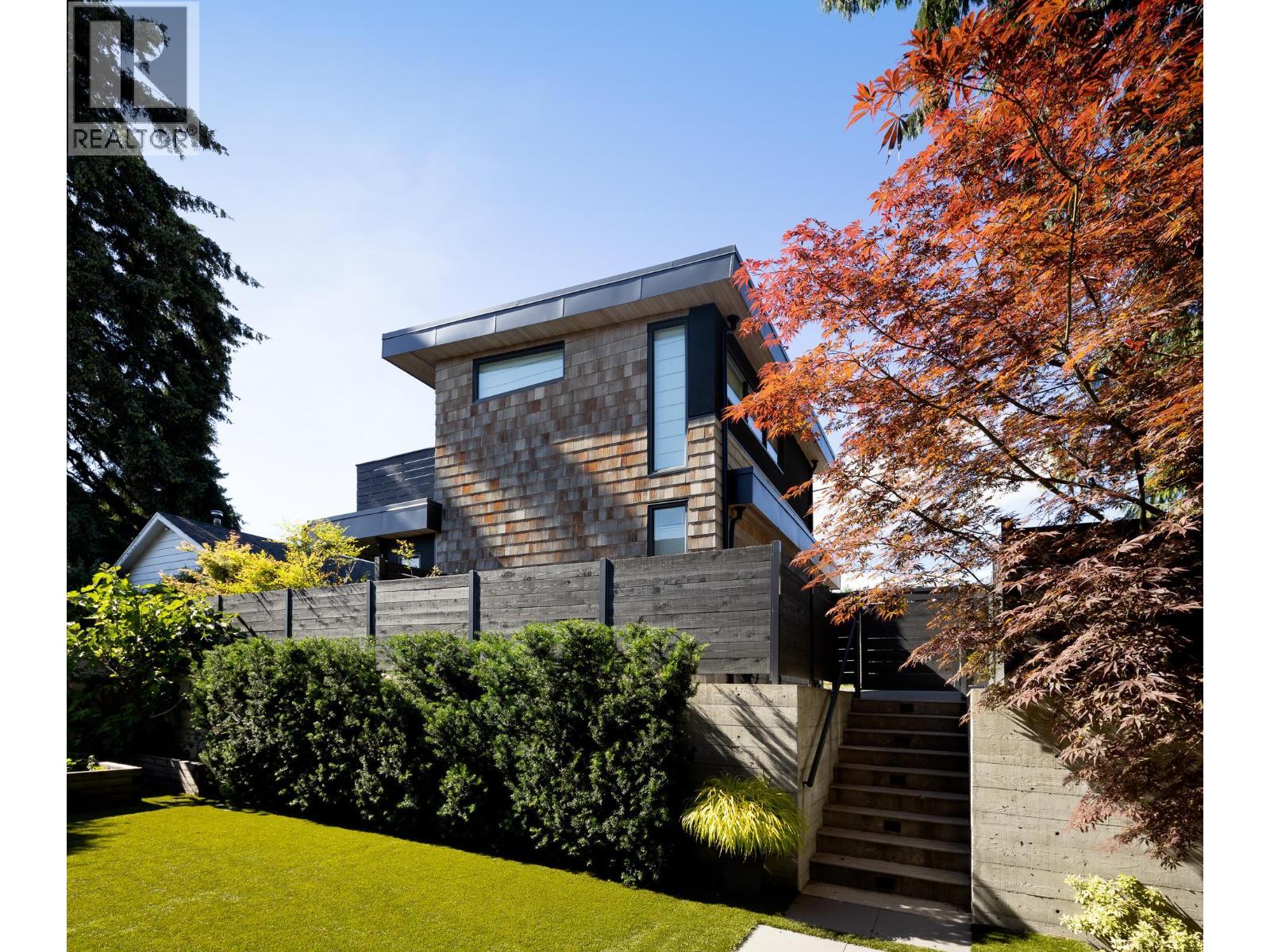 452 E 4th Street, North Vancouver, British Columbia V7L 1J5 - Photo 33 - R3138075