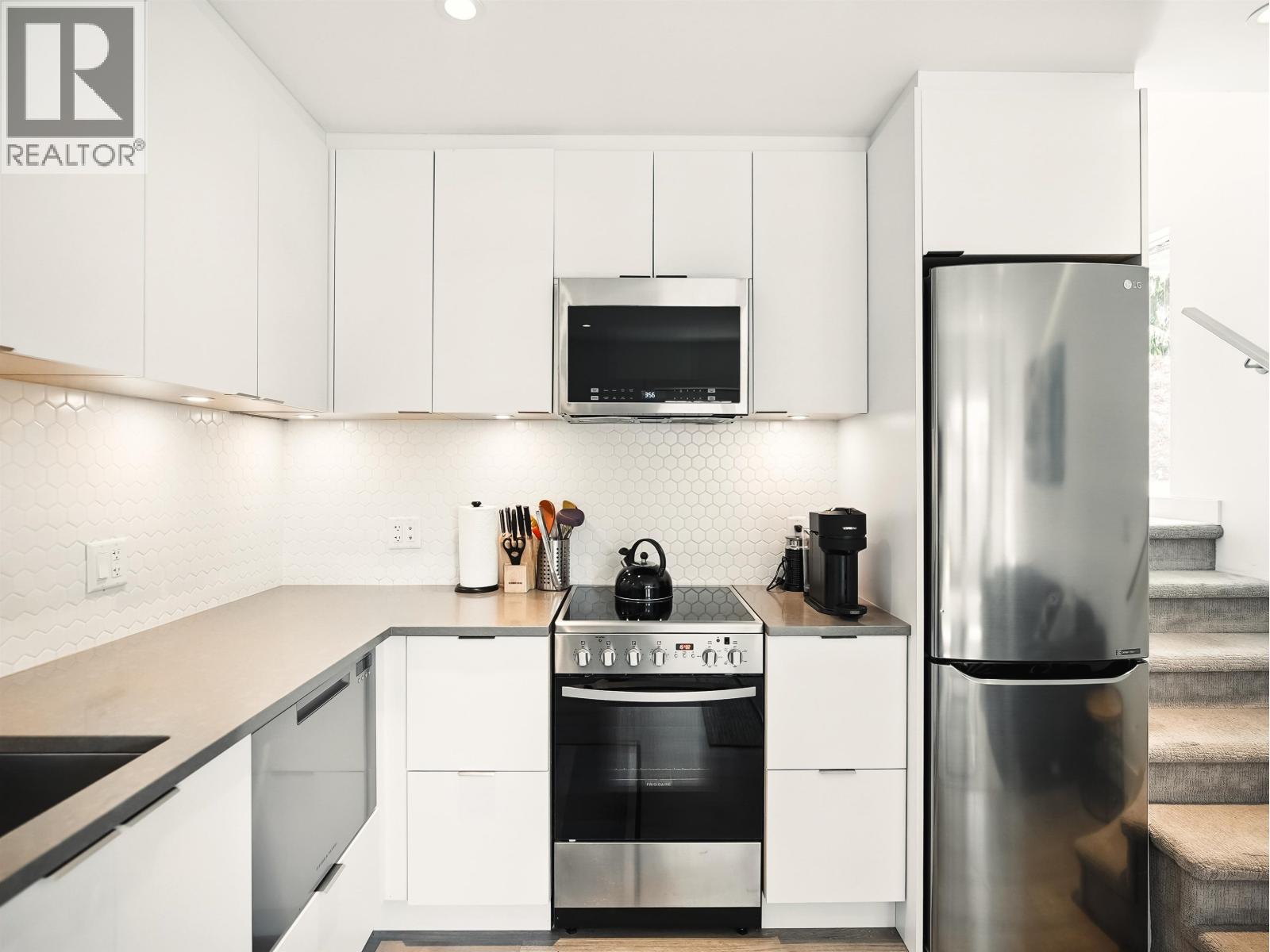 452 E 4th Street, North Vancouver, British Columbia V7L 1J5 - Photo 36 - R3138075