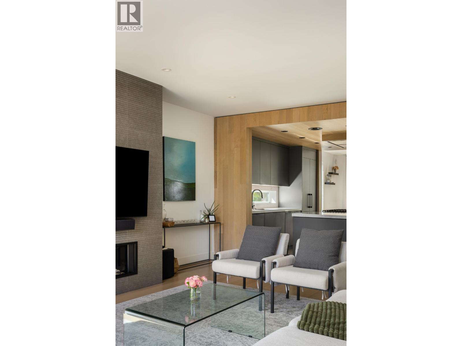 452 E 4th Street, North Vancouver, British Columbia V7L 1J5 - Photo 6 - R3138075
