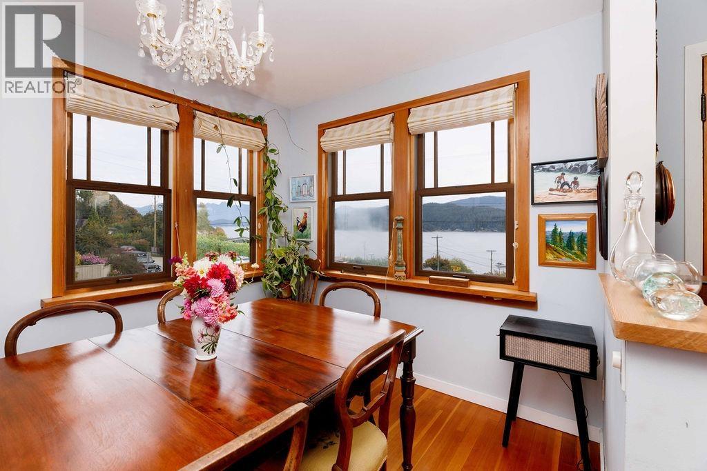 589 Seaview Road, Gibsons, British Columbia  V0N 1V9 - Photo 5 - R3138081