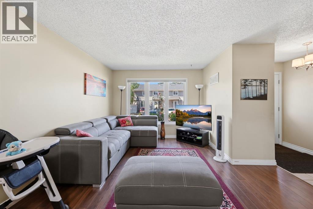 46 Falconer Terrace Ne, Calgary, Alberta  T3J 1W4 - Photo 6 - A2319577
