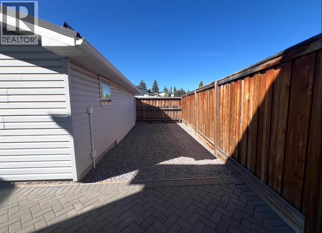 107 Sunbank Way SE, Calgary, Alberta  T2X 2A5 - Photo 21 - A2322212