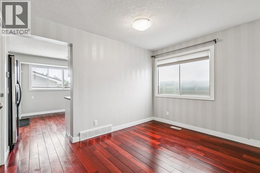 107 Sunbank Way SE, Calgary, Alberta  T2X 2A5 - Photo 5 - A2322212