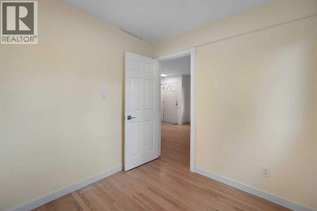 19 Haddock Road SW, Calgary, Alberta  T2V 3J9 - Photo 11 - A2317980
