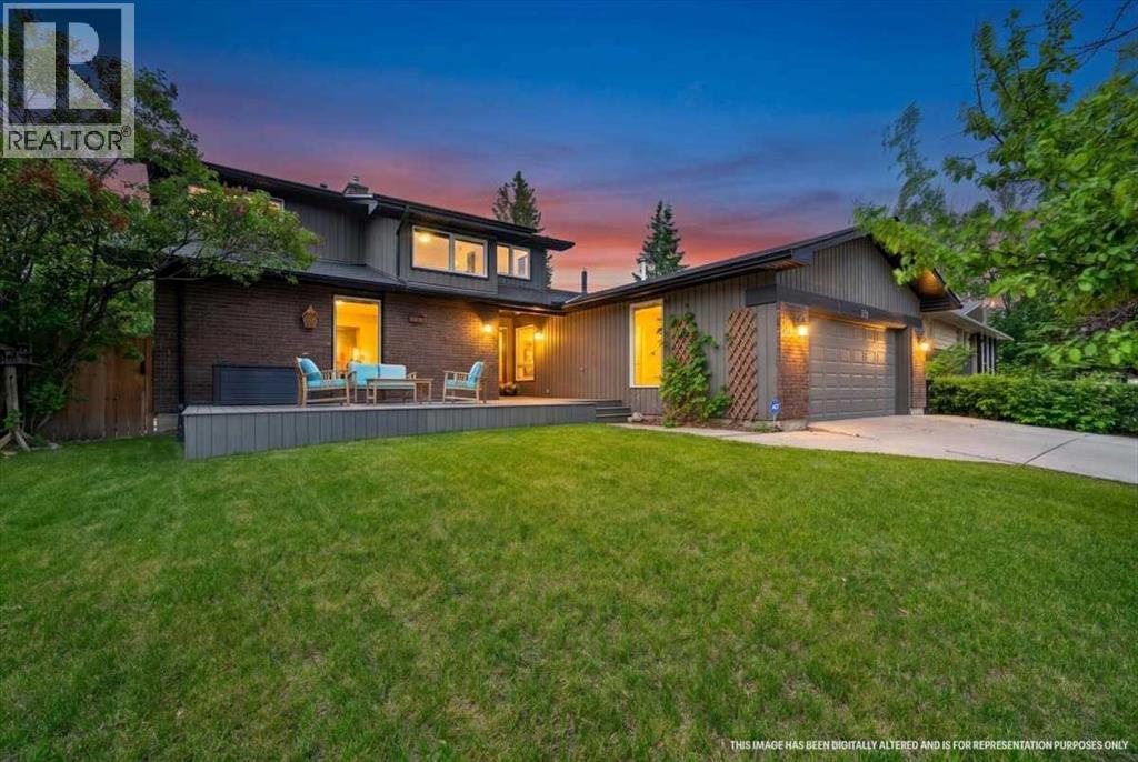 127 Pump Hill Crescent SW, Calgary, Alberta