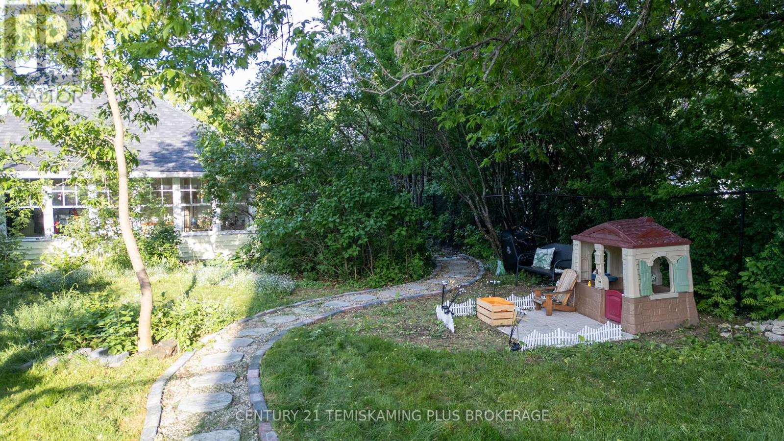 381 Meridian Avenue, Temiskaming Shores, Ontario  P0J 1K0 - Photo 17 - T13470202