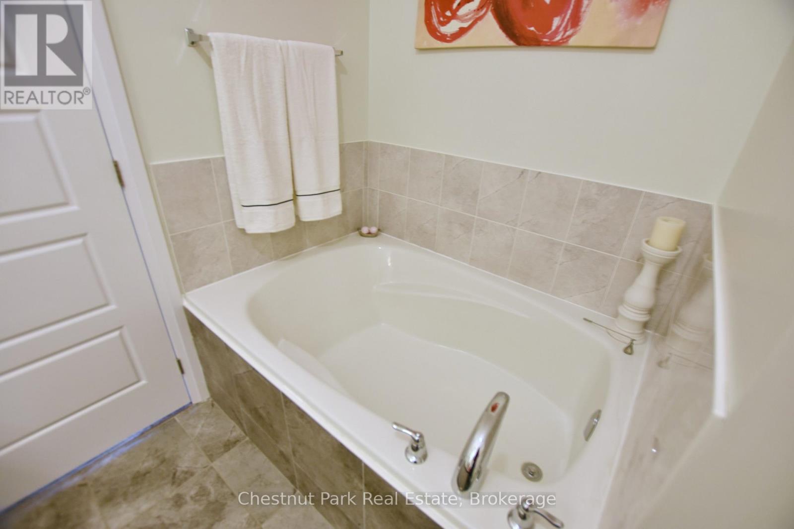18 Sutton Lane, Collingwood, Ontario  L9Y 0Z6 - Photo 19 - S13470184
