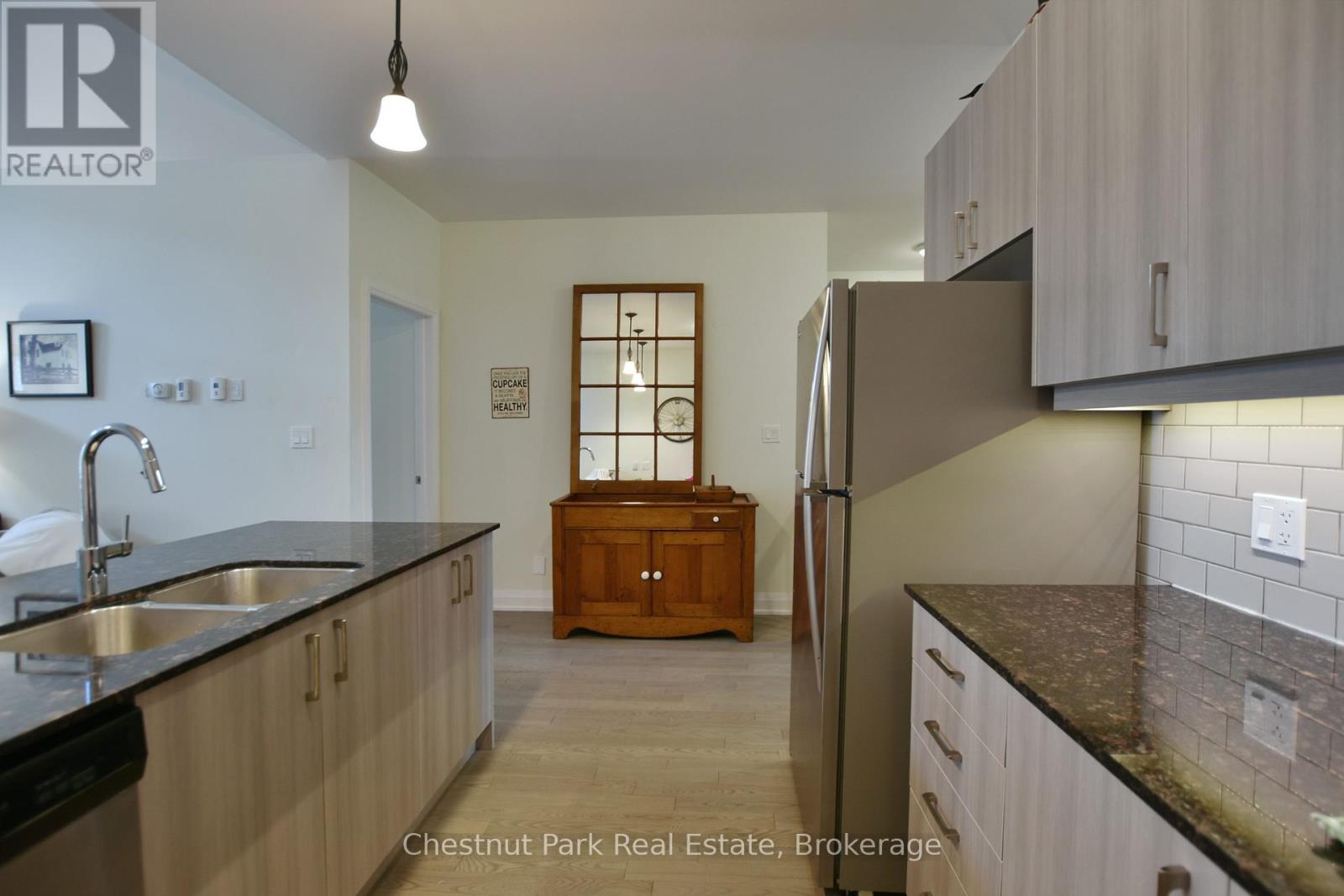 18 Sutton Lane, Collingwood, Ontario  L9Y 0Z6 - Photo 8 - S13470184