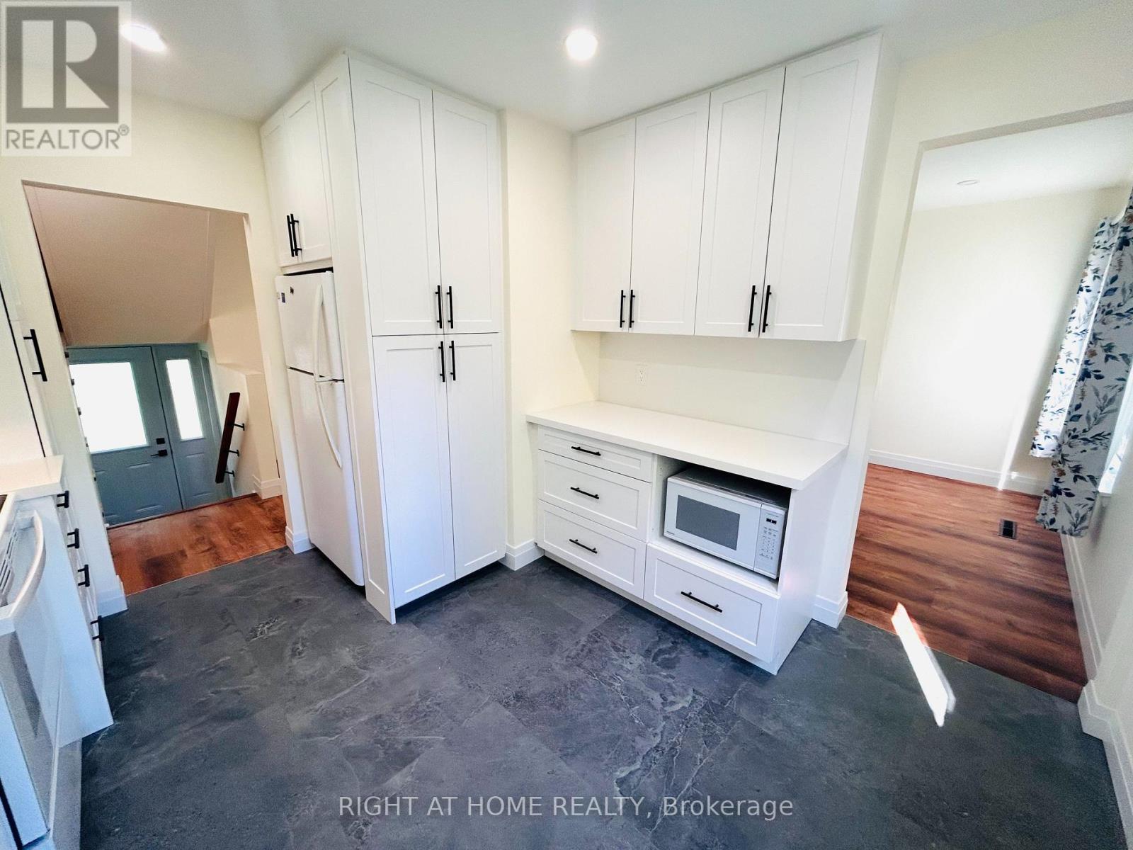 25 - 84 Barber Greene Road, Toronto, Ontario  M3C 1Z9 - Photo 10 - C13470206