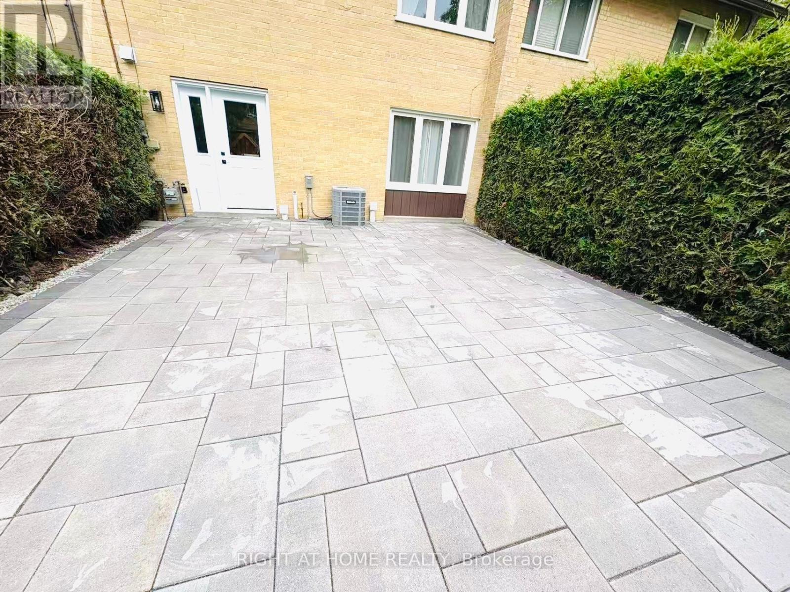25 - 84 Barber Greene Road, Toronto, Ontario  M3C 1Z9 - Photo 12 - C13470206