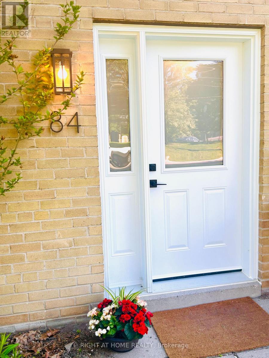 25 - 84 Barber Greene Road, Toronto, Ontario  M3C 1Z9 - Photo 2 - C13470206