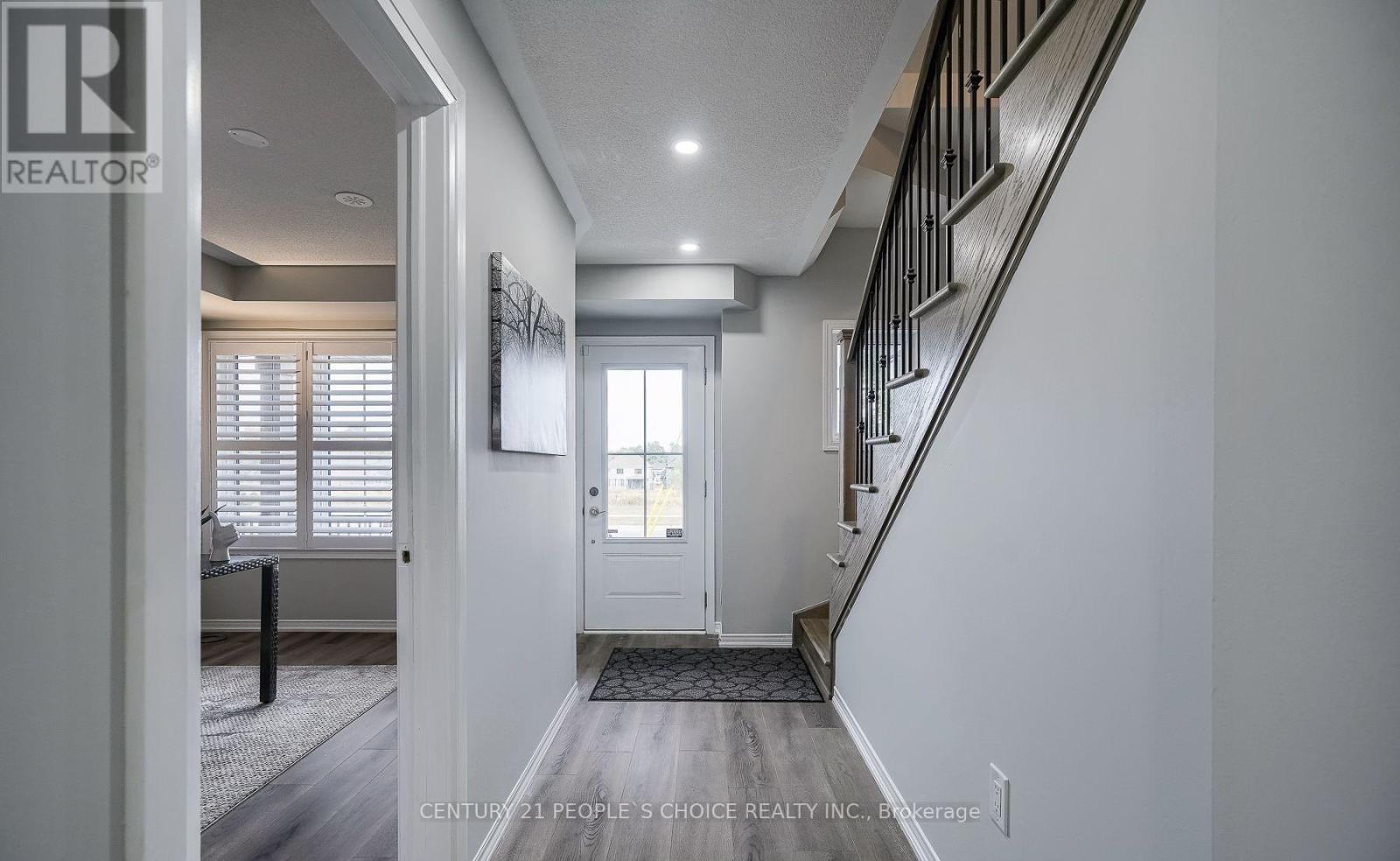 18 Jerome Way, Clarington, Ontario  L1C 3K2 - Photo 2 - E13027922