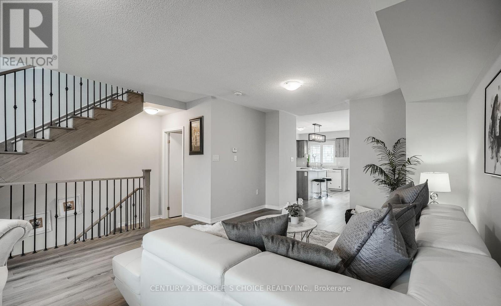 18 Jerome Way, Clarington, Ontario  L1C 3K2 - Photo 6 - E13027922