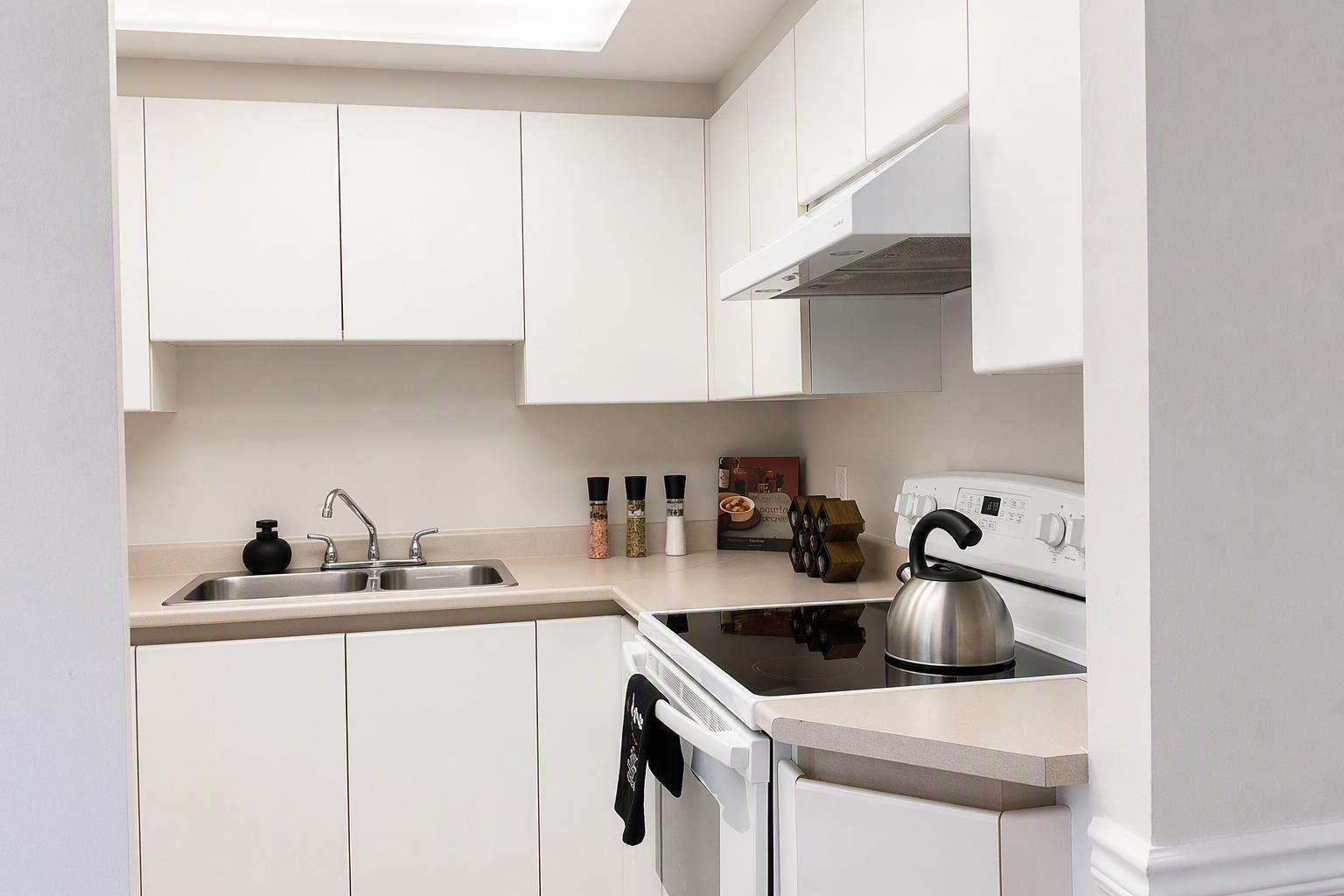 702 13353 108 Avenue, Surrey, British Columbia  V3T 5T5 - Photo 9 - R3138023