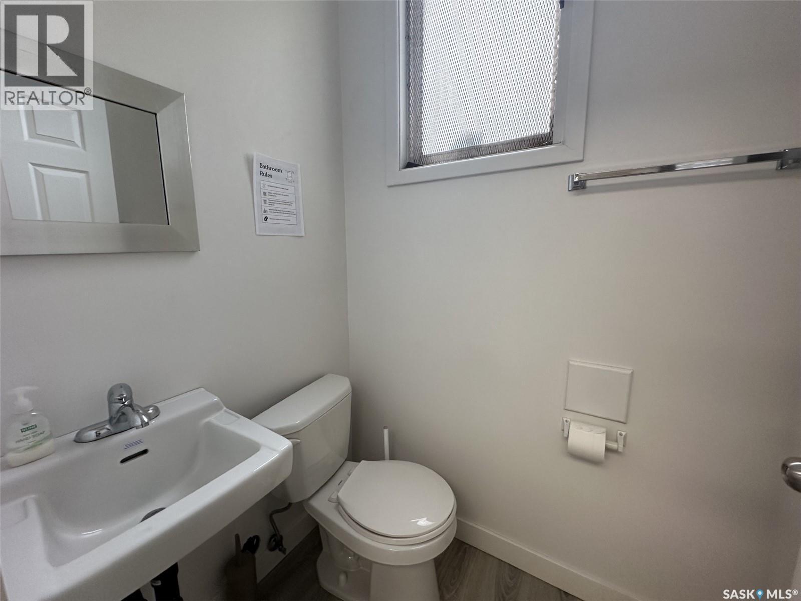 328 Main Street N, Moose Jaw, Saskatchewan  S6H 3J9 - Photo 10 - SK039869
