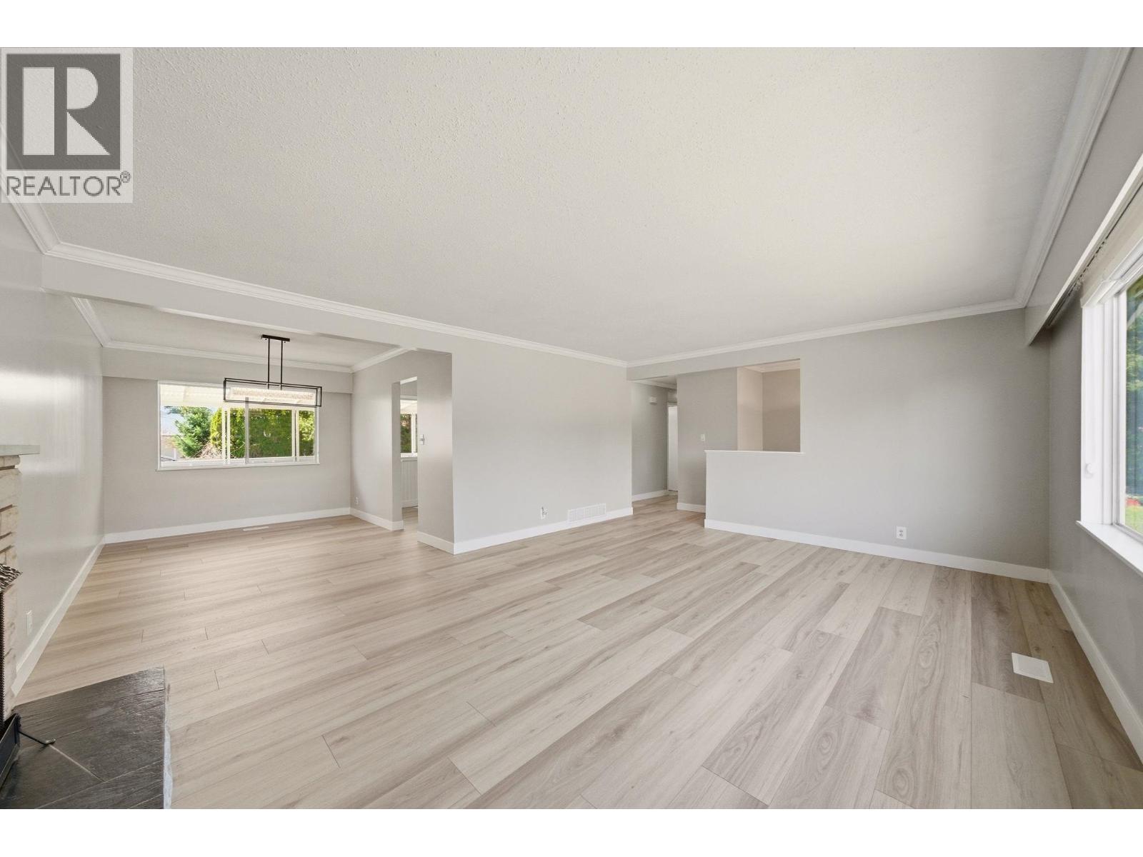 3561 York Street, Port Coquitlam, British Columbia  V3B 4A8 - Photo 5 - R3138102