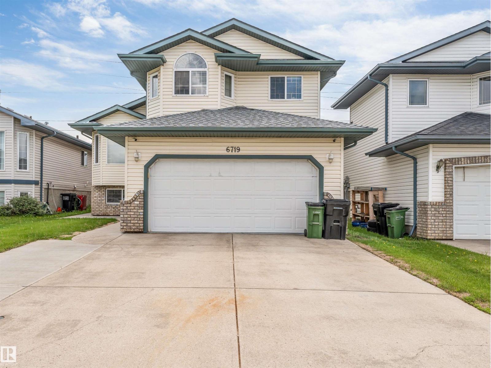 6719 164 Ave NW, Edmonton, Alberta  T5Z 3M4 - Photo 2 - E4494852