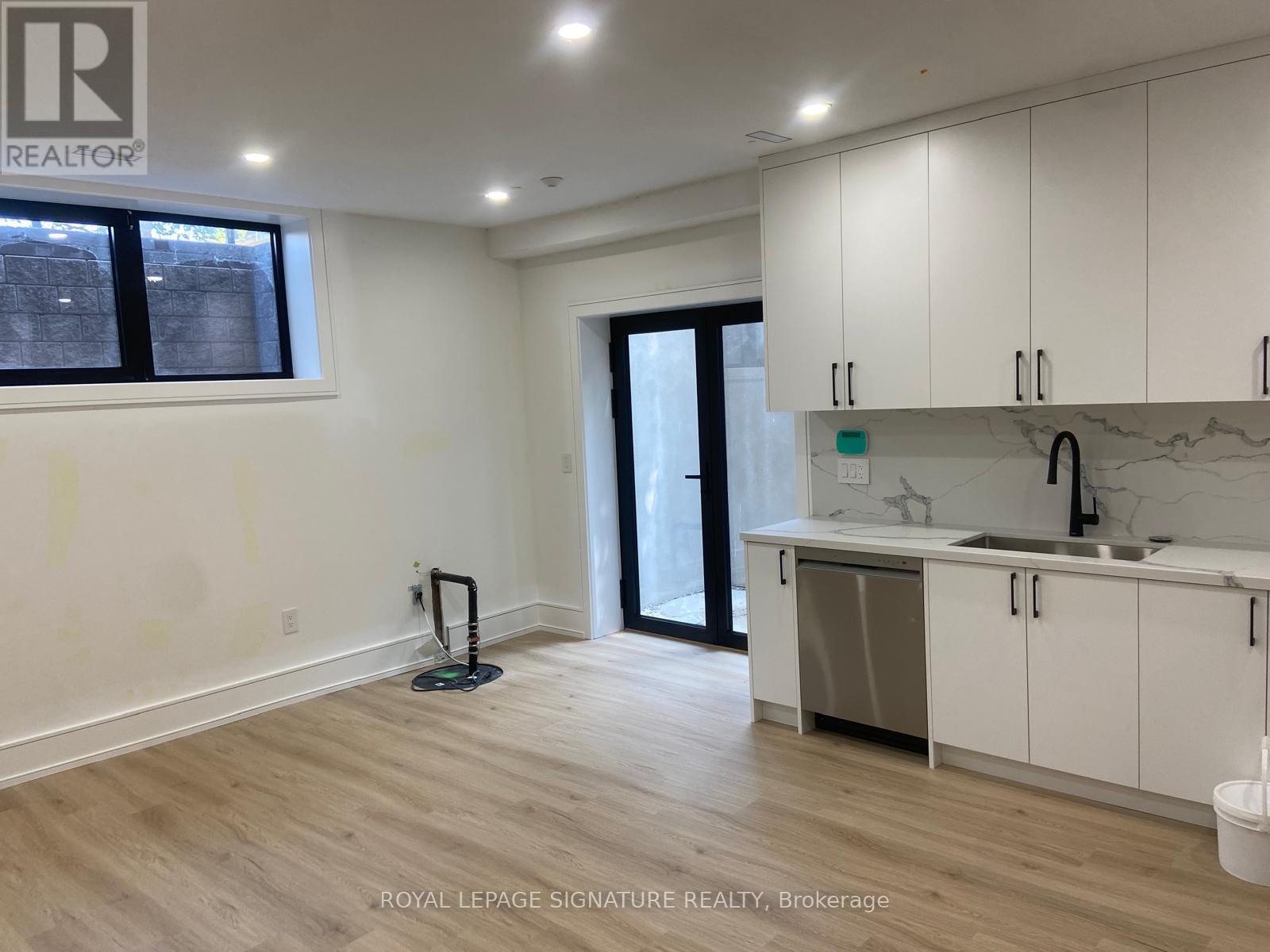 1349 Melton Drive, Mississauga, Ontario  L4Y 1L6 - Photo 12 - W13470200