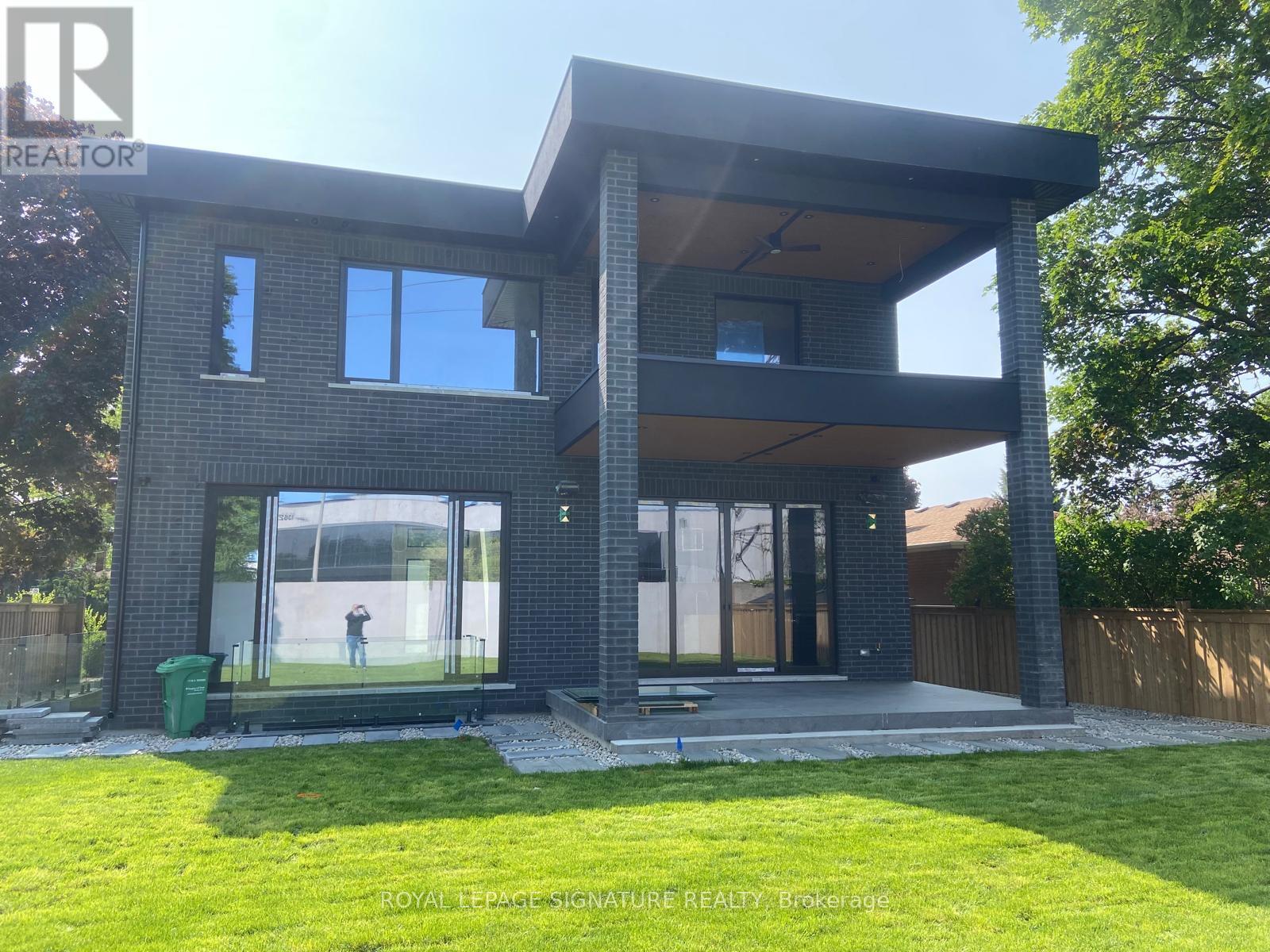 1349 Melton Drive, Mississauga, Ontario  L4Y 1L6 - Photo 25 - W13470200