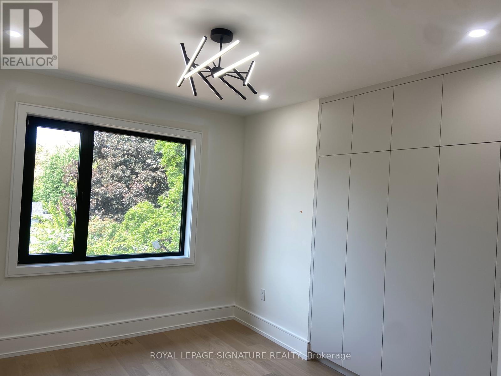 1349 Melton Drive, Mississauga, Ontario  L4Y 1L6 - Photo 17 - W13470200