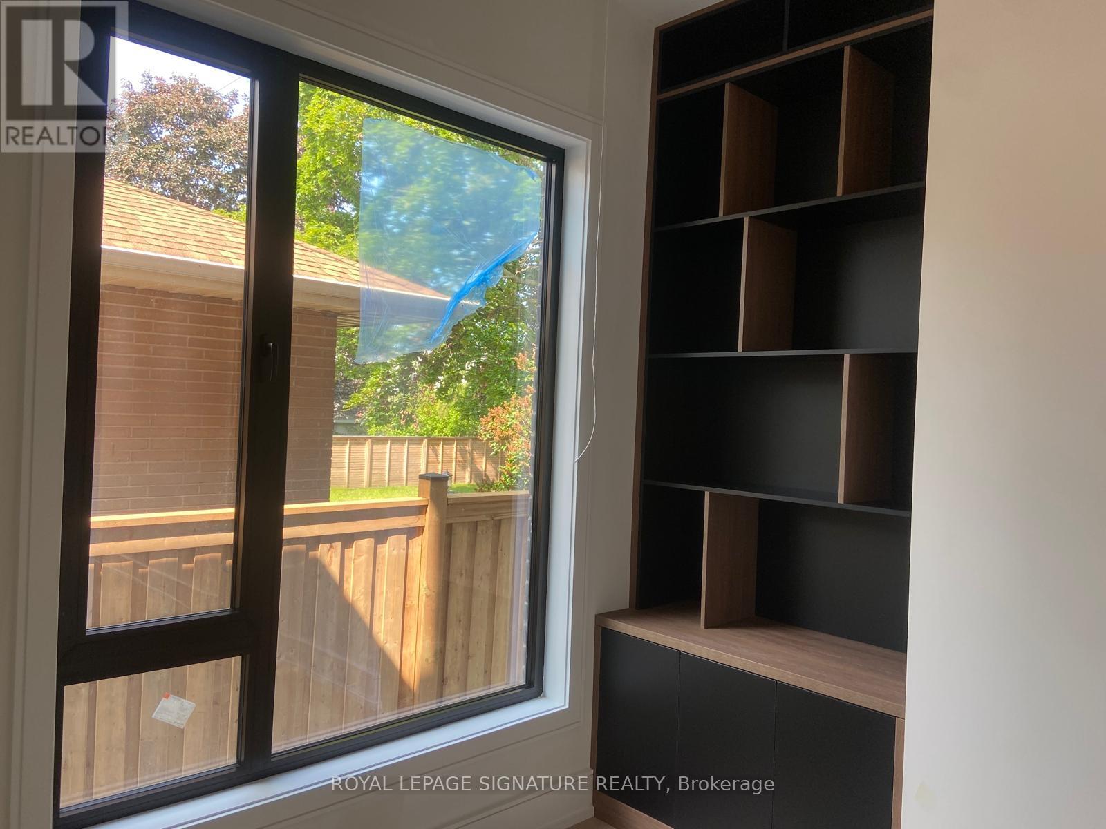 1349 Melton Drive, Mississauga, Ontario  L4Y 1L6 - Photo 6 - W13470200