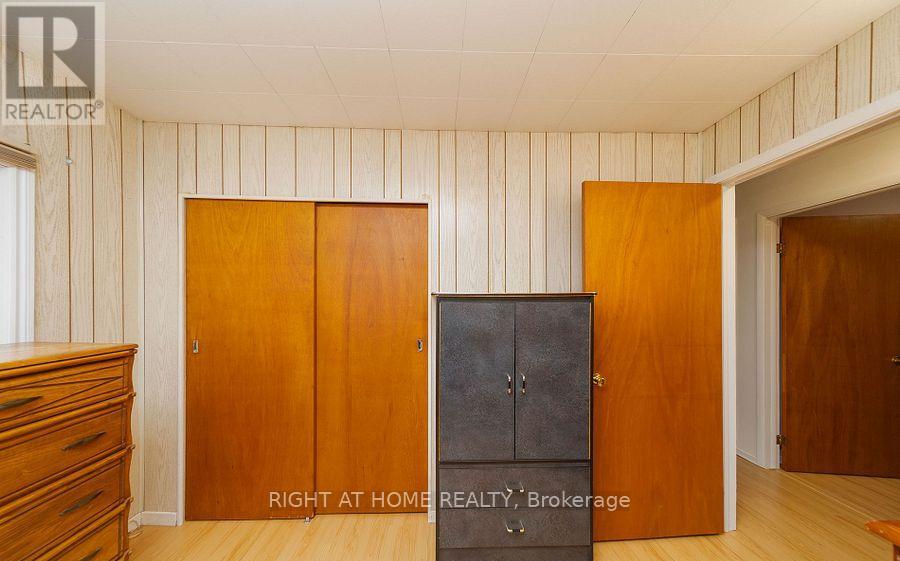 12 Lakeshore Road E, Oro-Medonte, Ontario L0L 2E0 - Photo 10 - S13470240