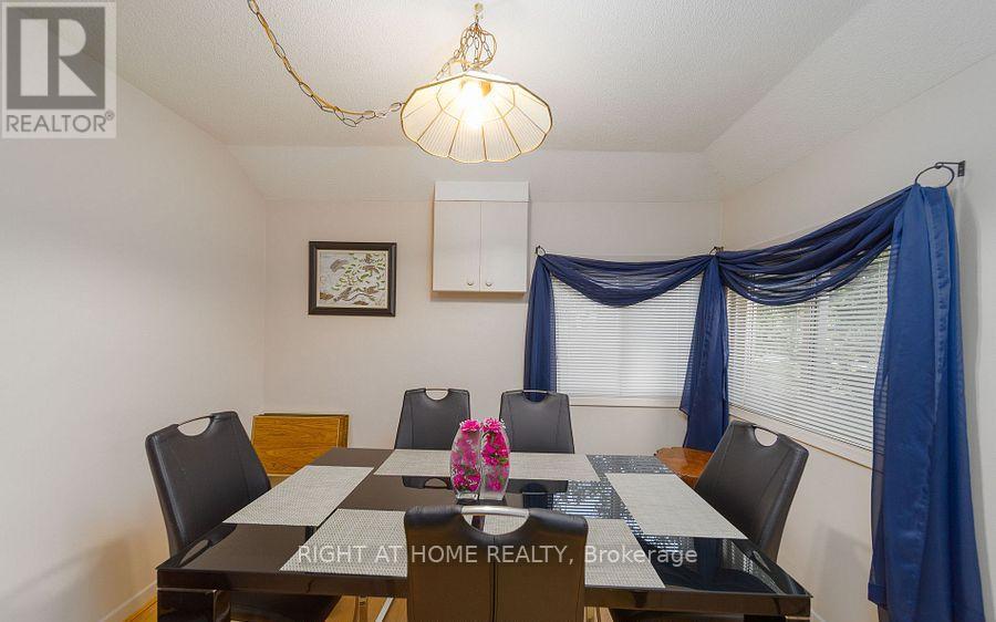 12 Lakeshore Road E, Oro-Medonte, Ontario L0L 2E0 - Photo 18 - S13470240