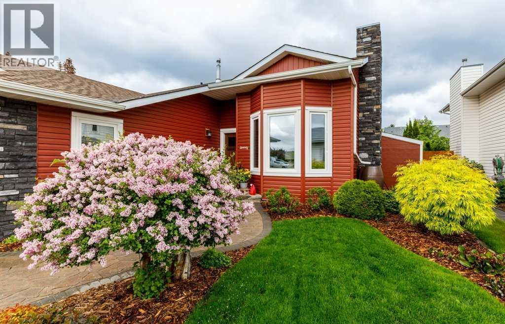 70 Douglas Avenue, Red Deer, Alberta  T4R 2G6 - Photo 3 - A2322559