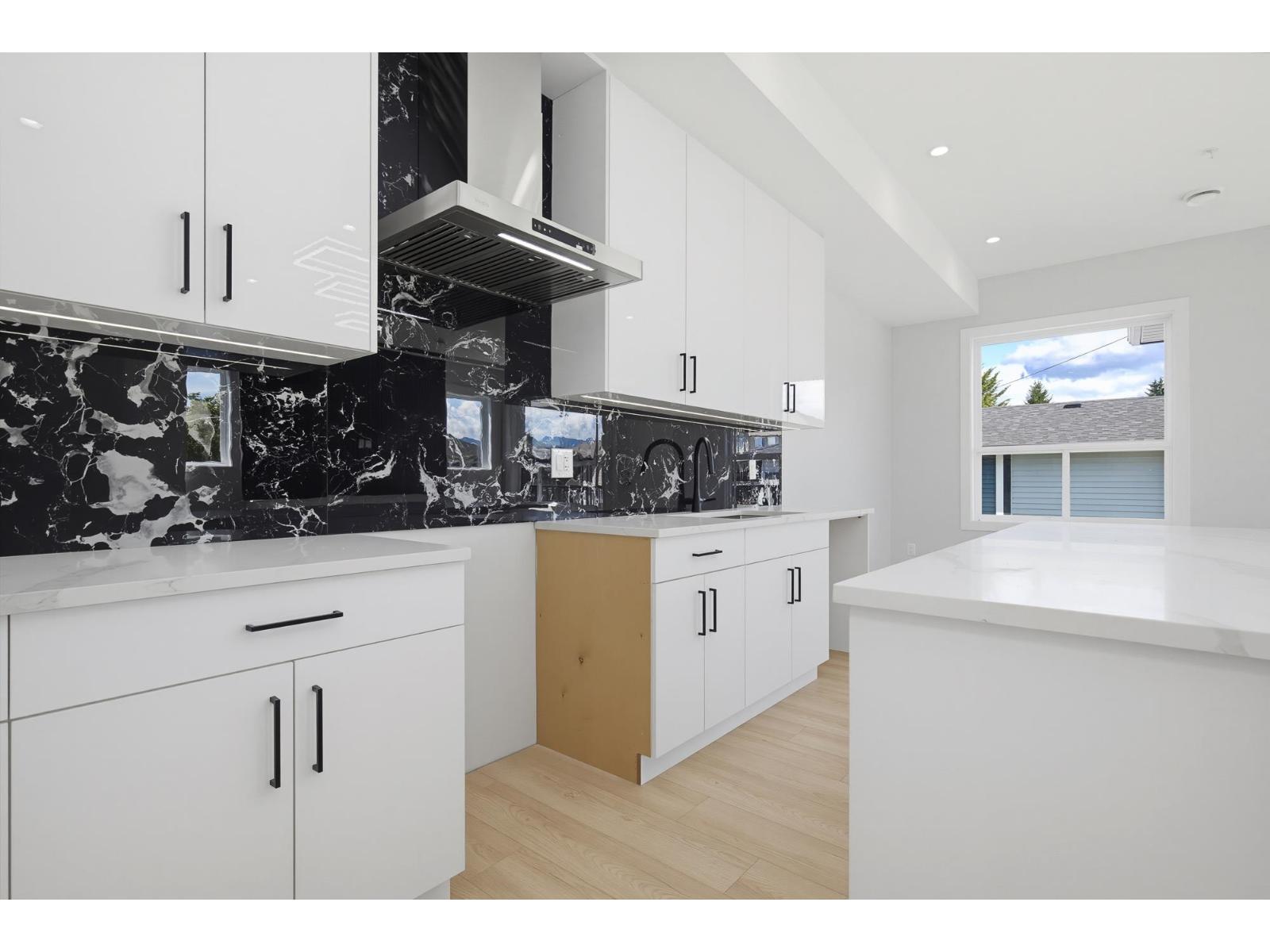 32613 Cherry Avenue, Mission, British Columbia  V2V 2T8 - Photo 6 - R3138038