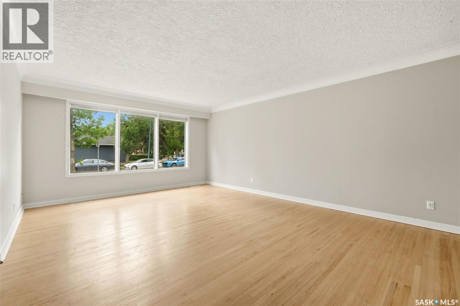 10 Lamont Crescent, Regina, Saskatchewan  S4S 4A4 - Photo 5 - SK040151