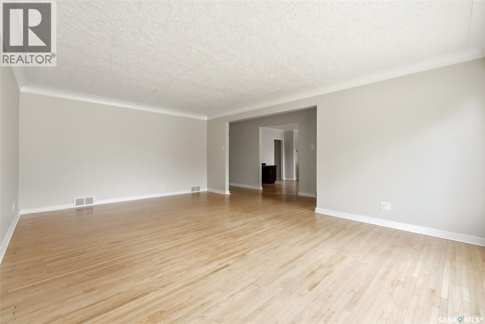 10 Lamont Crescent, Regina, Saskatchewan  S4S 4A4 - Photo 6 - SK040151