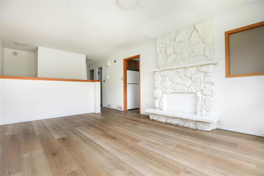 451 Horace Street, Winnipeg, Manitoba  R2H 0X4 - Photo 2 - 202614390