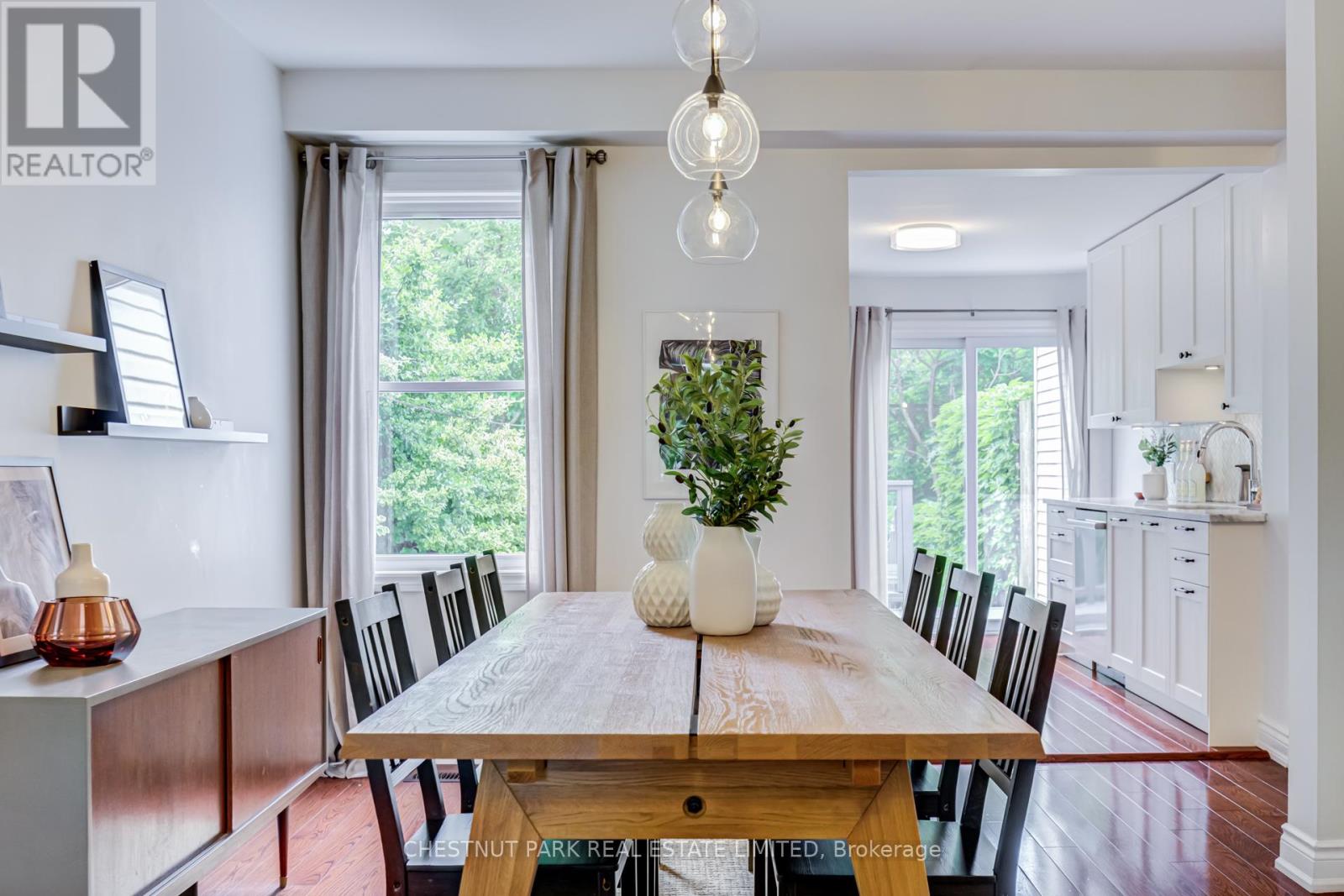 89 Frater Avenue, Toronto, Ontario  M4C 2H7 - Photo 7 - E13444902