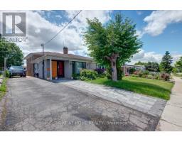 31 FRANKTON CRESCENT, Toronto, Ontario