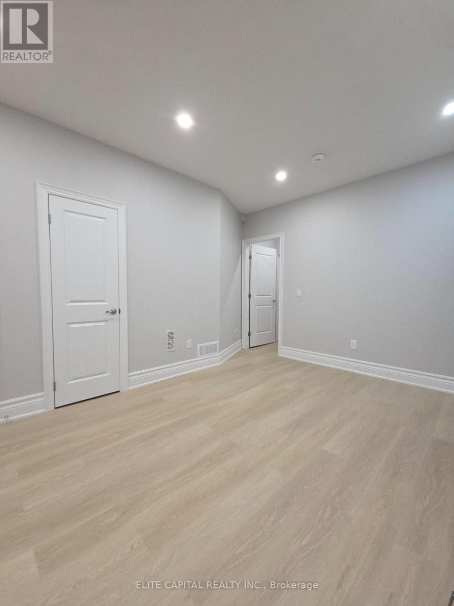 9474 Bayview Avenue, Richmond Hill (Observatory), Ontario  L4C 5H3 - Photo 3 - N13470280