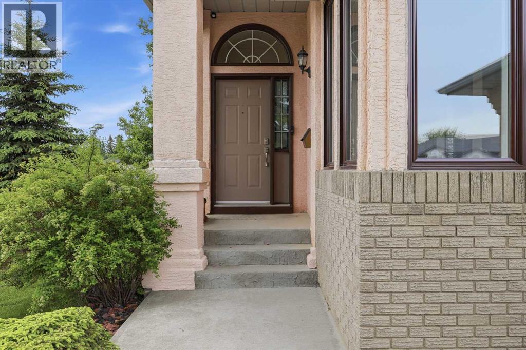 828 Douglas Woods Place SE, Calgary, Alberta  t2z 2e9 - Photo 3 - A2319784