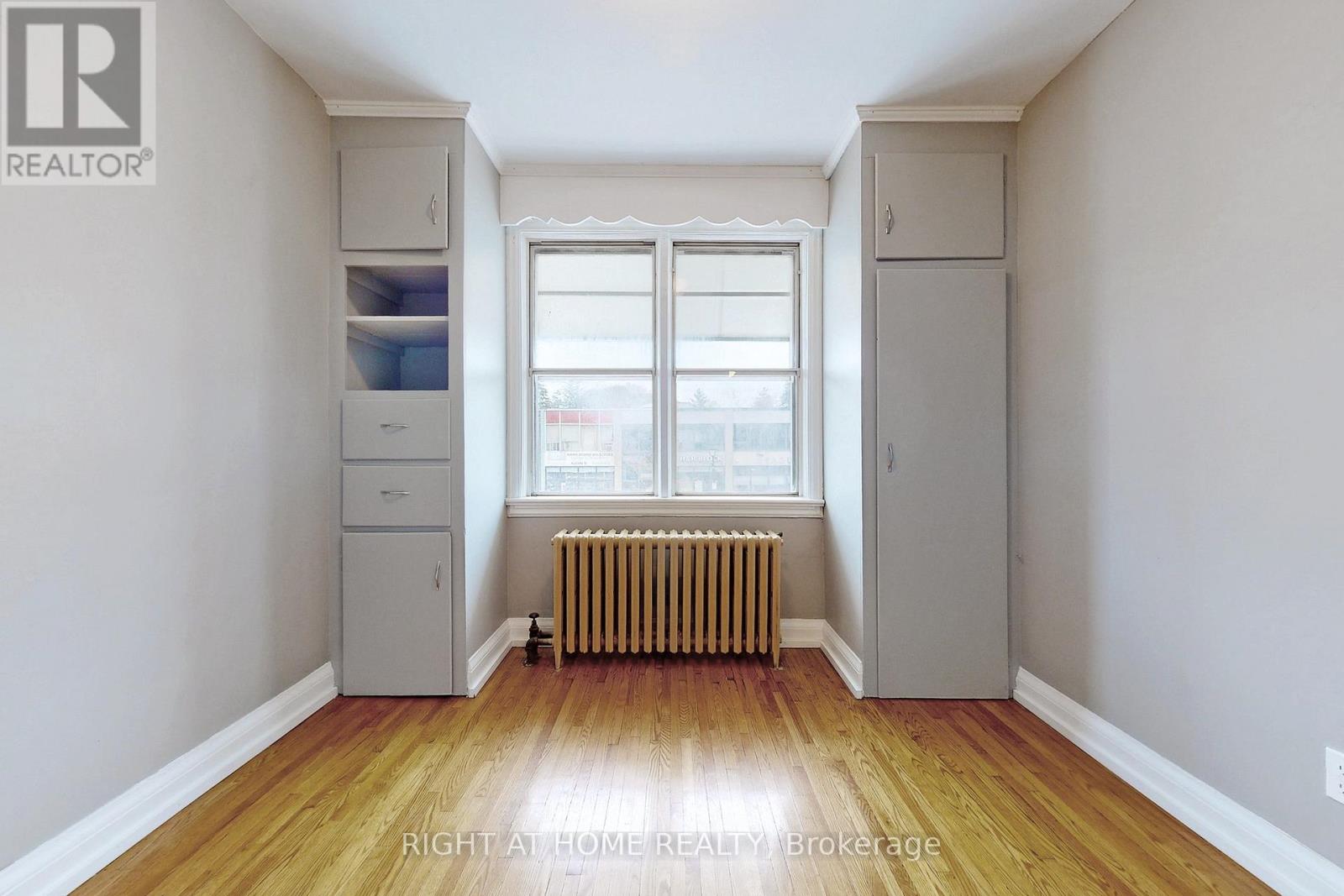 #a - 255 Lakeshore Road E, Mississauga, Ontario L5G 1G8 - Photo 24 - W13470256