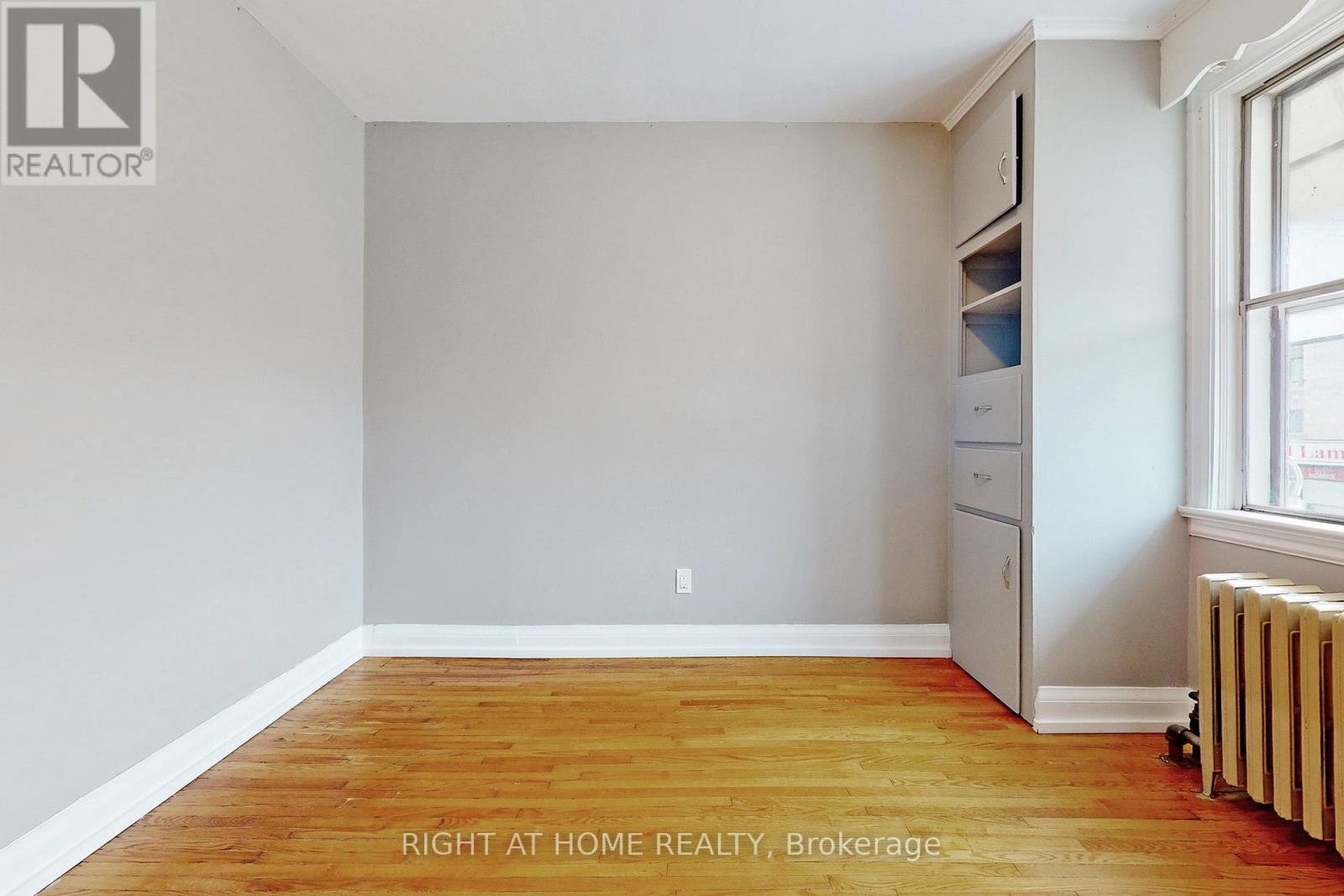 #a - 255 Lakeshore Road E, Mississauga, Ontario L5G 1G8 - Photo 27 - W13470256